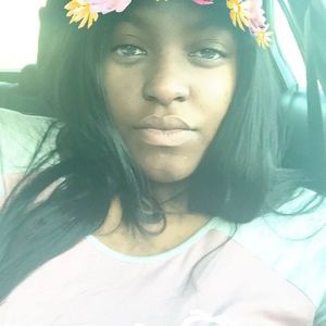 Meet your Posher, Malina